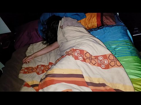 ❤️ Styfsoan bespot syn jonge styfmem wylst se sliept. ️❌ Fucking video  op fy.friendmap.top ❌️❤